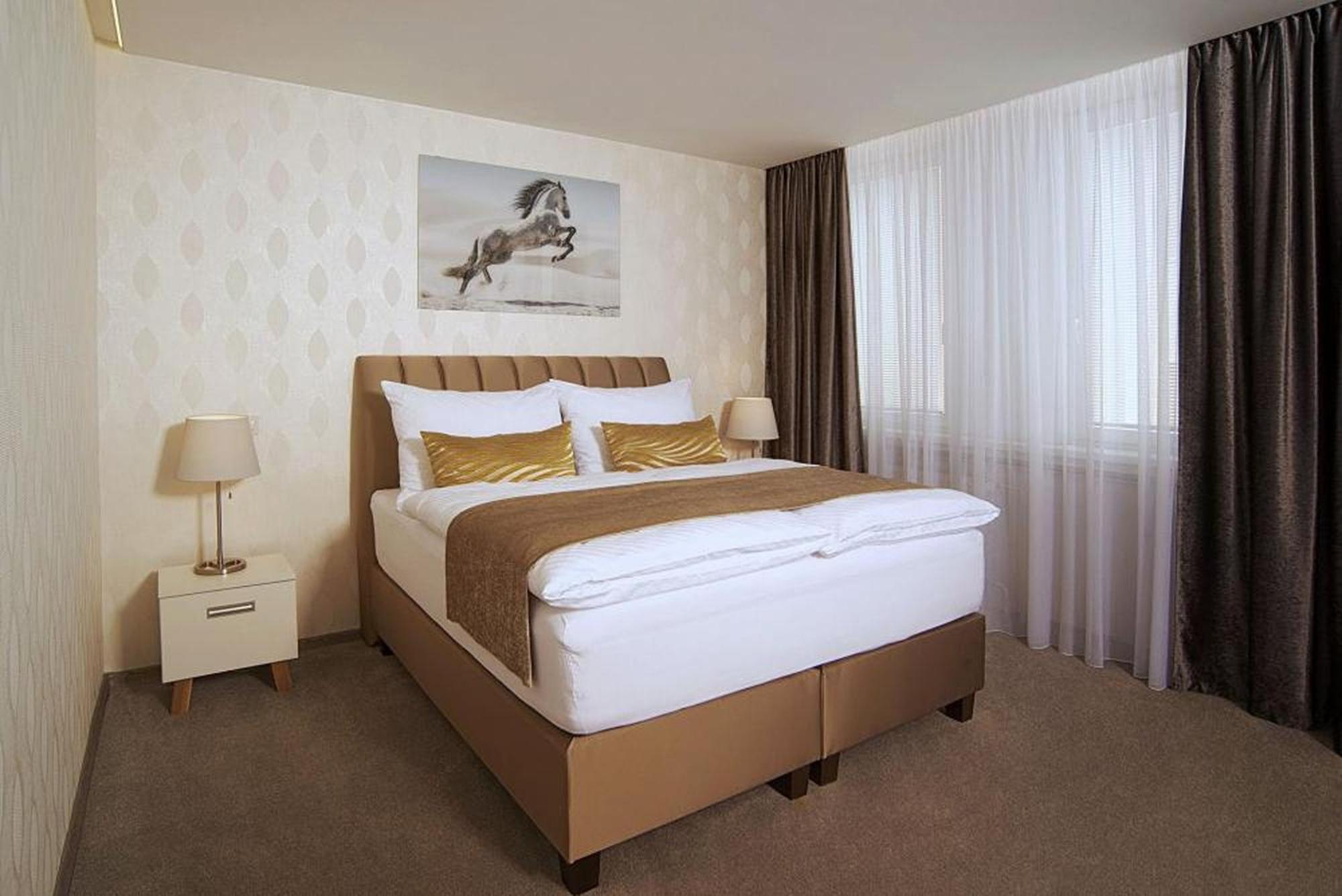 קושיצה Privilege - Empire Hotels Group מראה חיצוני תמונה